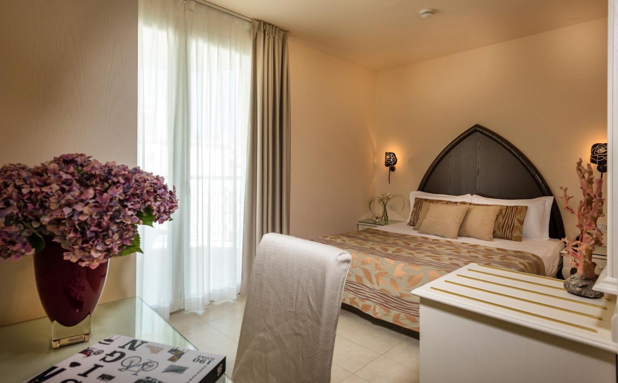 Double or Twin Room,768851302:JPEG