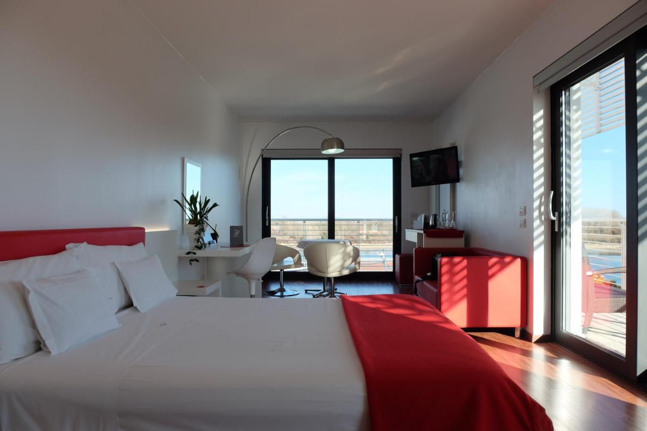 Junior Suite Canal View