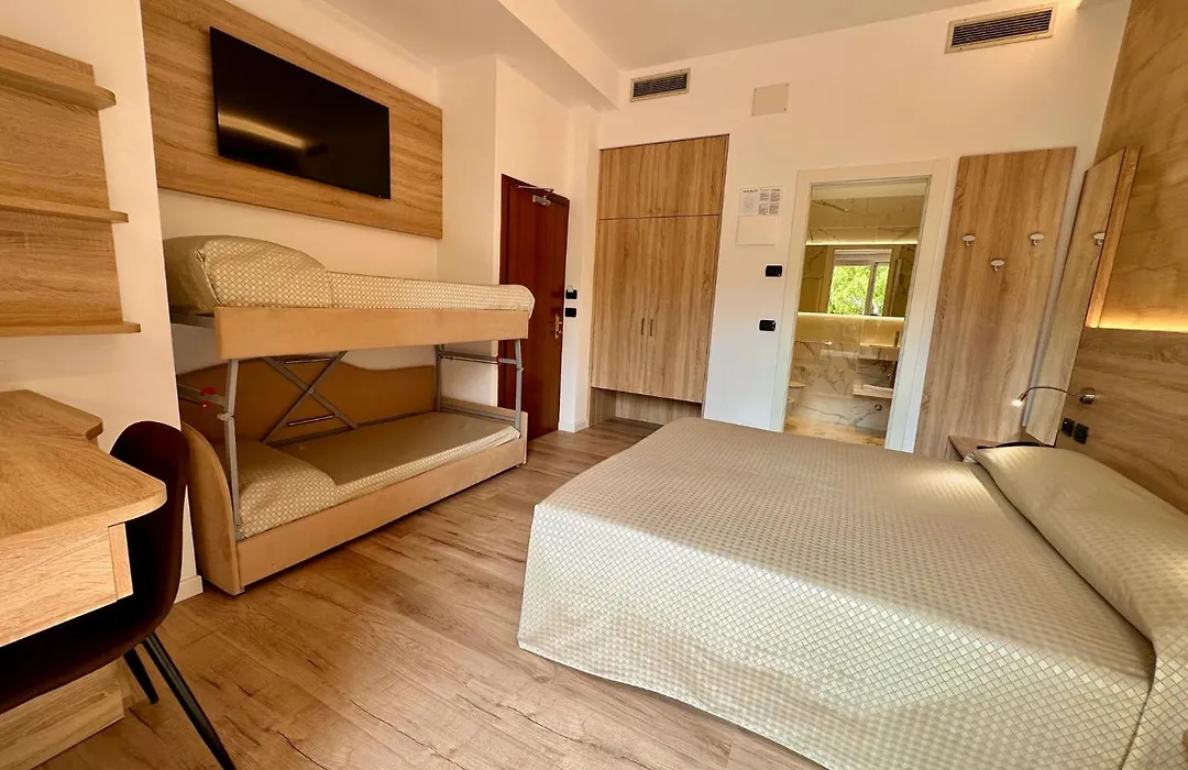 Hotel Beau Rivage Pineta-1